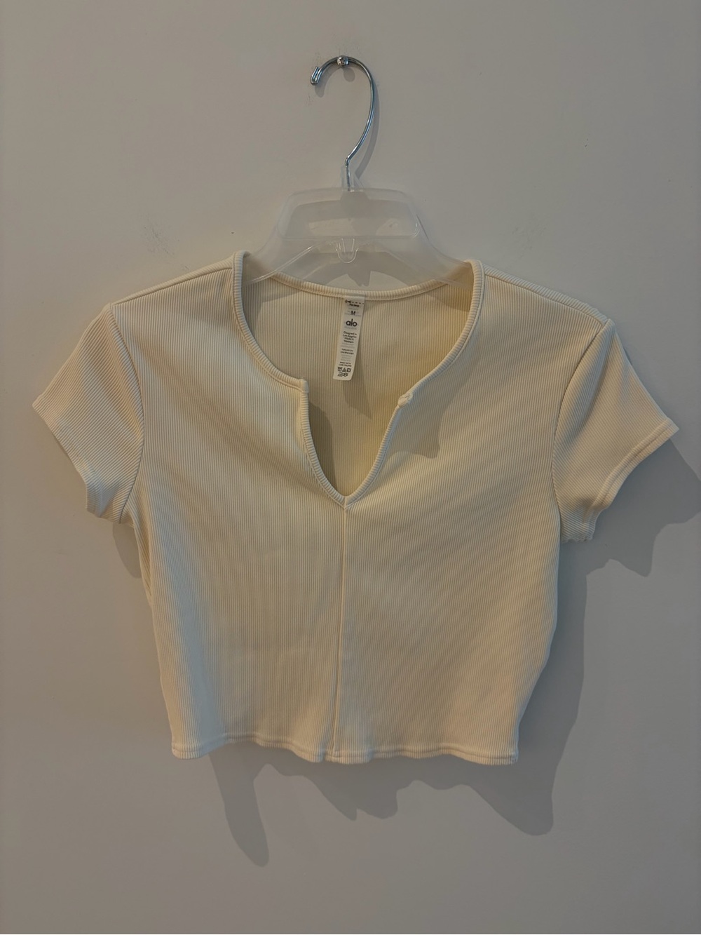 ALO Yoga Cream Ribbed V-Neck Crop Top